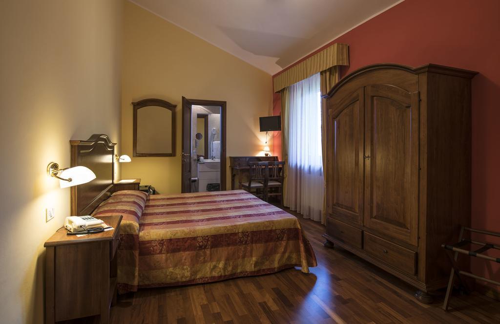 La Torre Ai Mari Hotel Sarteano Buitenkant foto